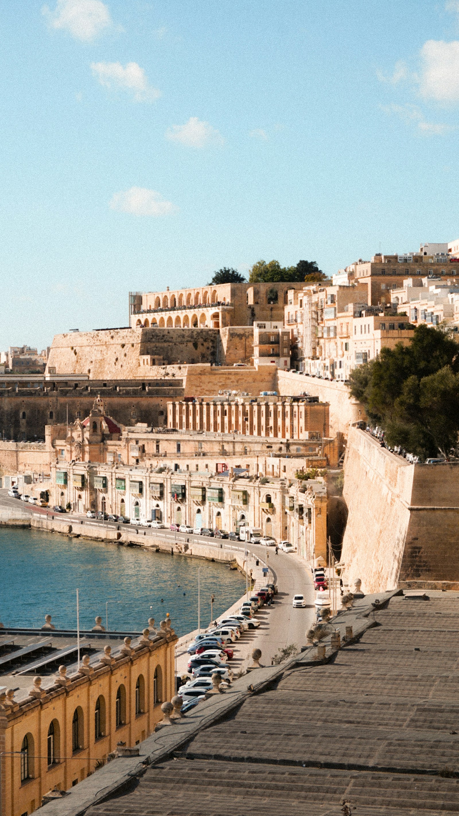 Valletta Waterfront und Festungsmauern